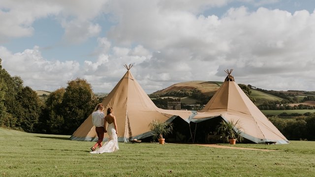 tipi wedding couple