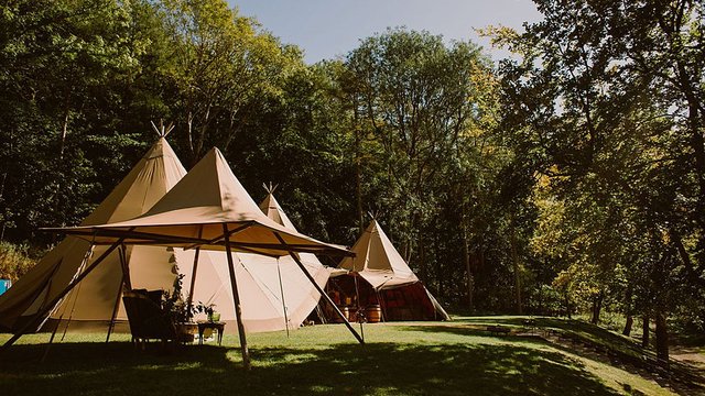 tipi wedding family