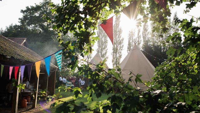 Real tipi weddings Simon and Joy