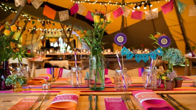 Real tipi weddings Sarah Lauren photography