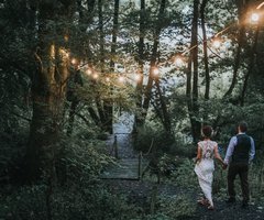 woods light couple