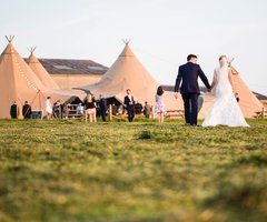Real tipi weddings Eleanor Jane photography