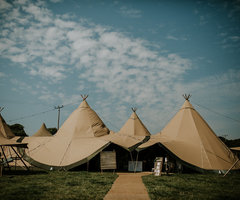 Real tipi weddings Lucy and Jules